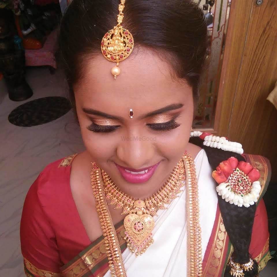 Photo From Ankita Bridal Makeup - By Glam by Nehamanocha