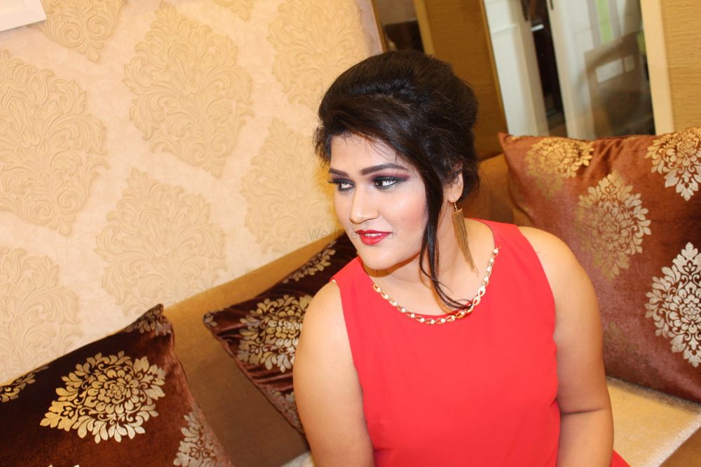 Photo From Cocktail Makeup - By Vanshika Sachdeva Makeovers