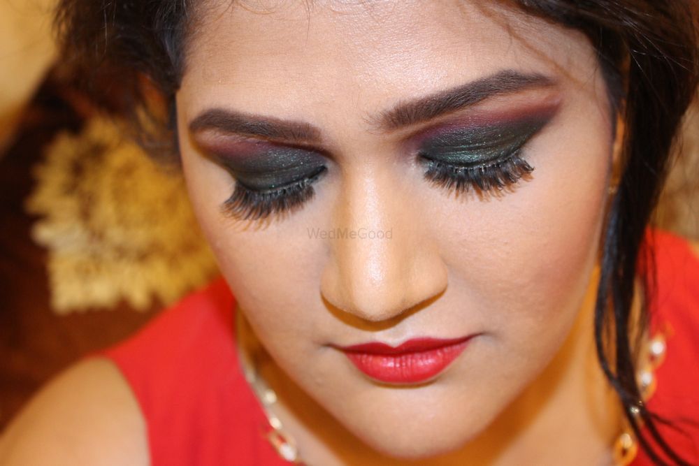 Photo From Cocktail Makeup - By Vanshika Sachdeva Makeovers