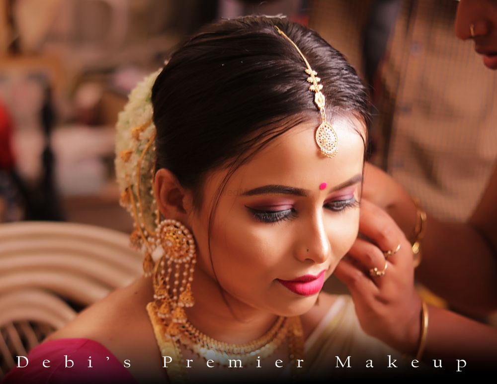 Photo From Malayali / Bengali Fusion wedding - By Debi's Premier Makeup