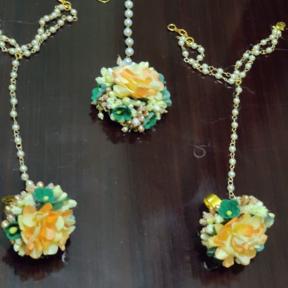 Photo From floral jewellery ( real brides ) - By The Giftery by Mehak