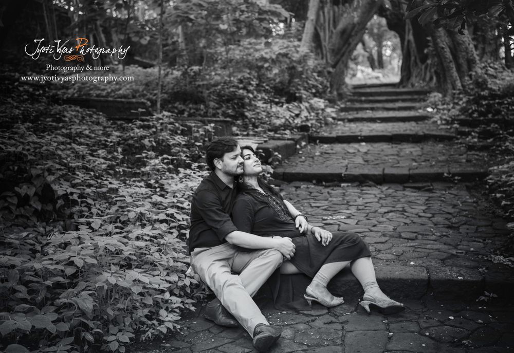 Photo From Pre- Wedding / Couple Photo shoot  - By Jyoti Vyas Photography