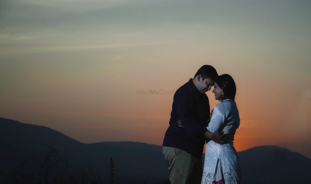 Photo From Nilesh & Kalayani  - Pre Wedding Photoshoot / Couple Photography - By Jyoti Vyas Photography