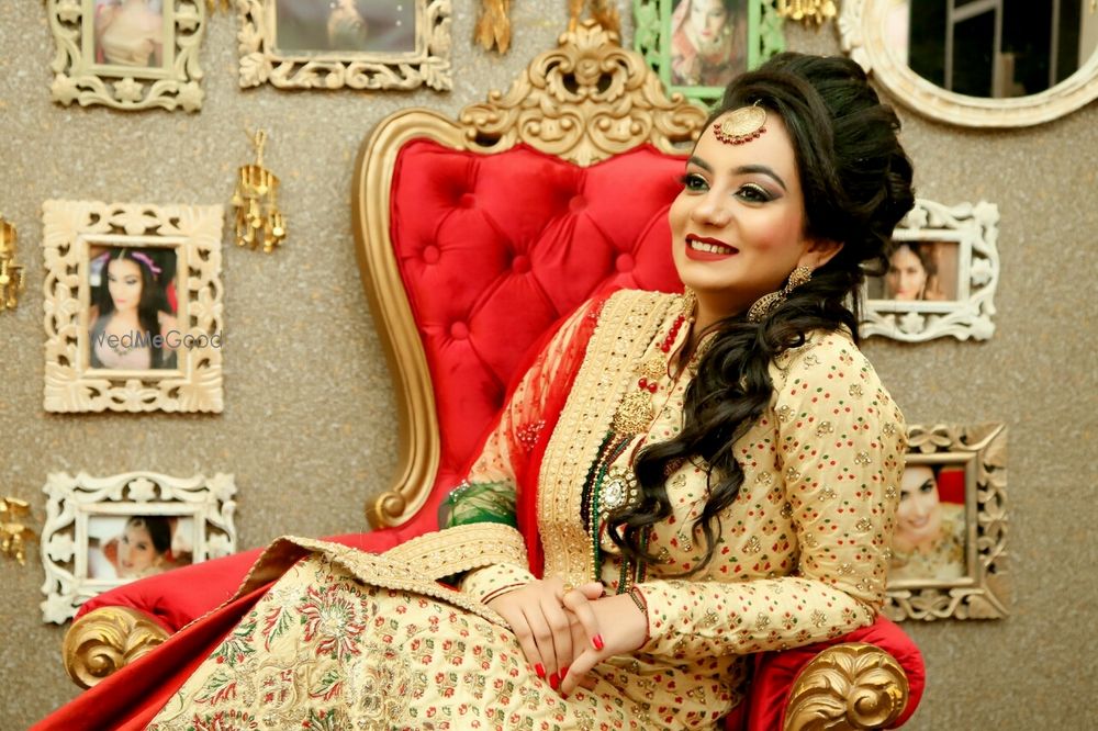 Photo From Roka Bride - By Makeovers by Aman Mua