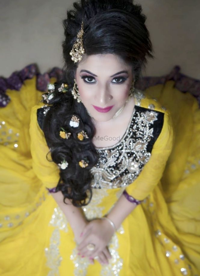 Photo From Haldi Makeup - By Makeovers by Aman Mua