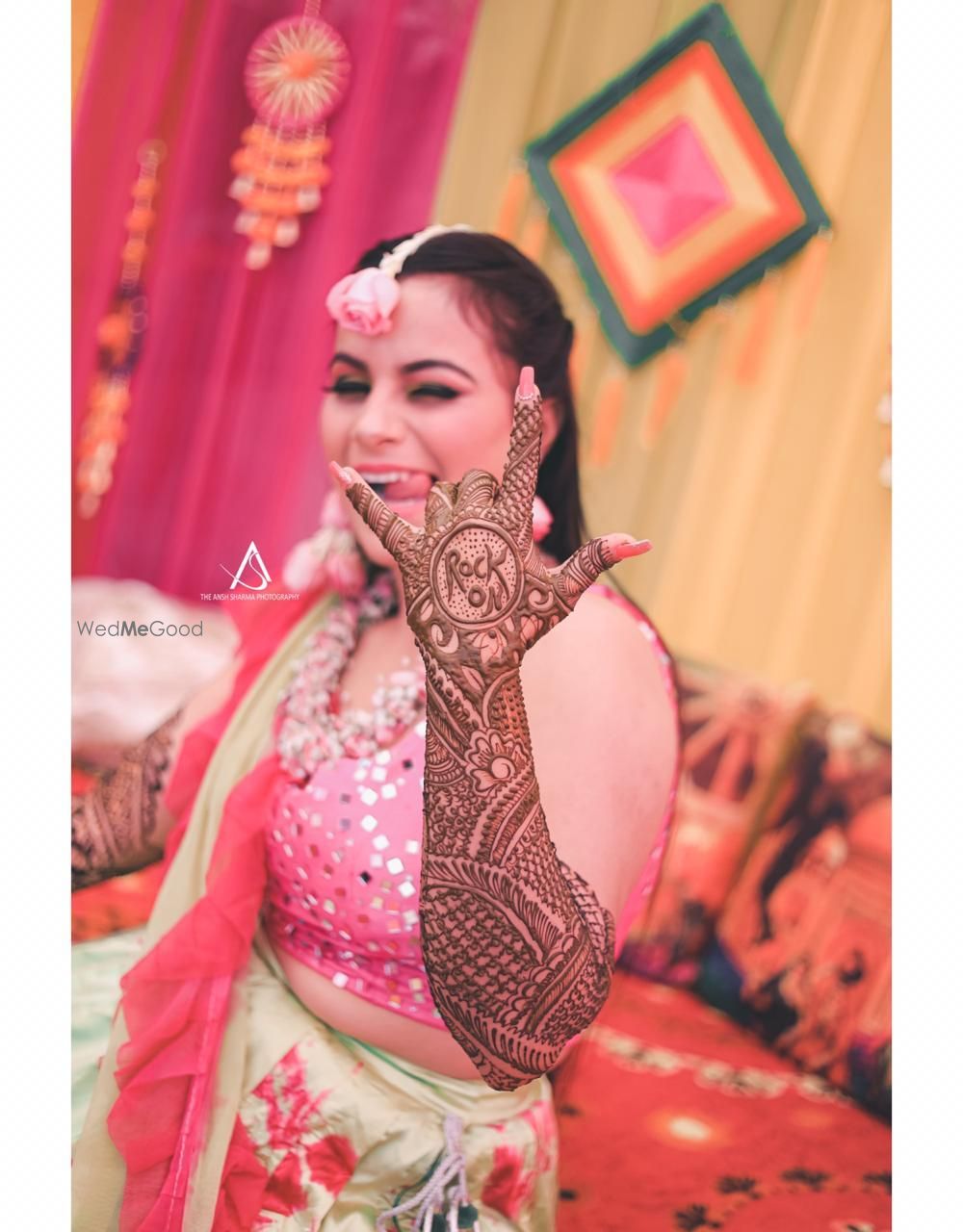 Photo From mehndi look - By Ritu Malhotra Makeovers