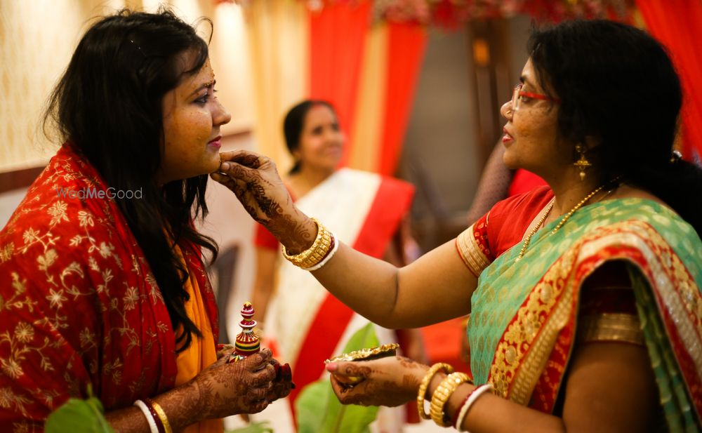 Photo From Kanika weds Deepanjan - By Happily Clickked 