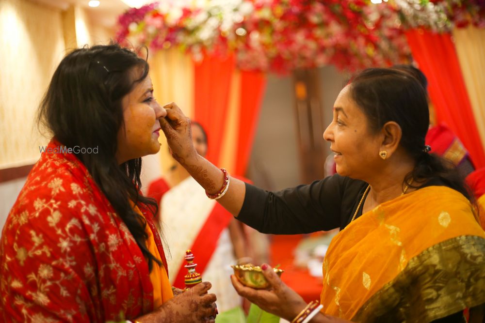 Photo From Kanika weds Deepanjan - By Happily Clickked 