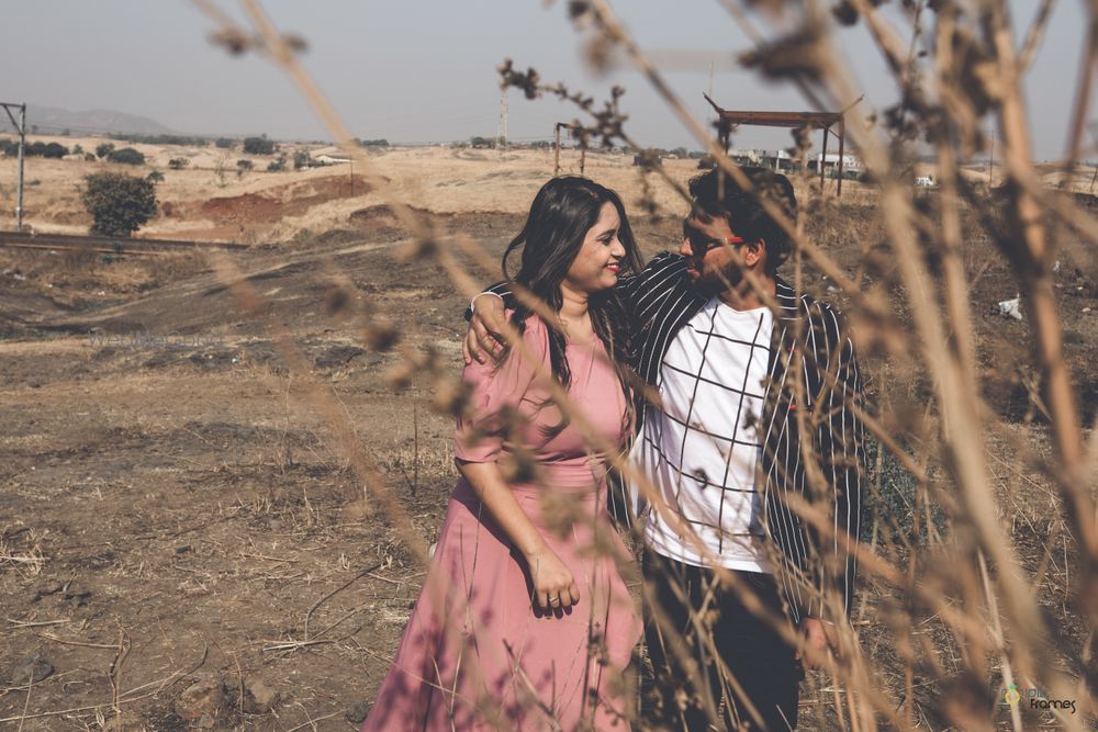 Photo From Chandra & Monika Pre-wedding|   Nashik - By iPic Frames