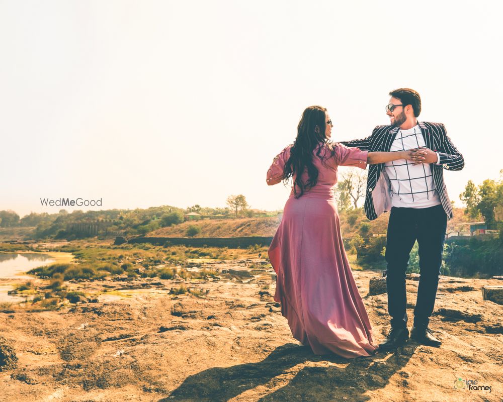 Photo From Chandra & Monika Pre-wedding|   Nashik - By iPic Frames