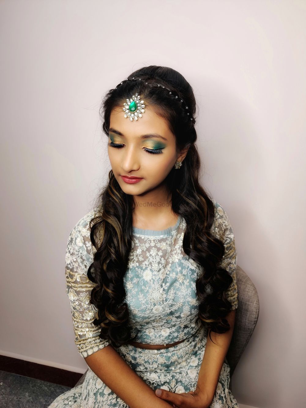 Photo From Haldi and Mehendi Looks - By Makeovers by Anusha