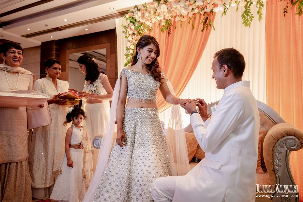 Photo of Celebrity Niti Taylor clicked as her beau puts a ring on her finger