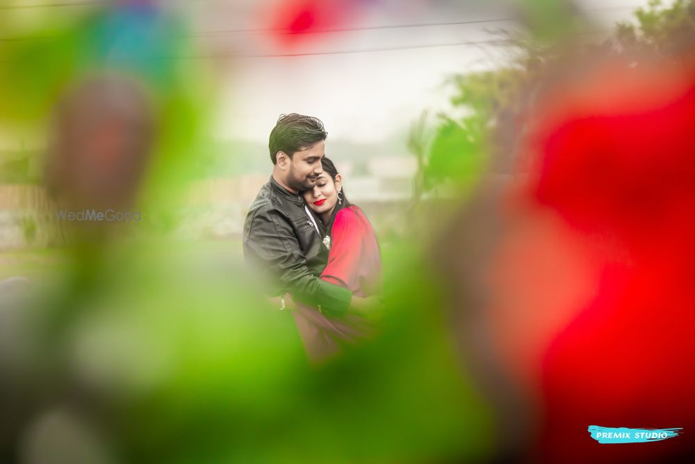 Photo From Winter Rain Pre Wedding - By Premix Studio