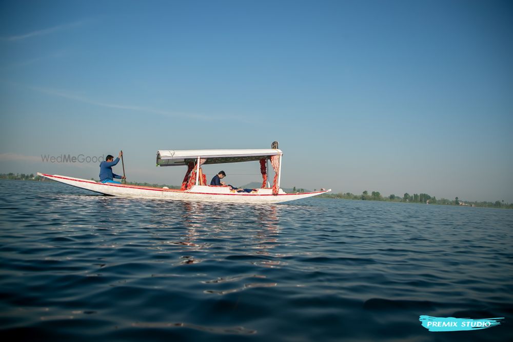 Photo From Gulmarg / Dal Lake Pre Wedding - By Premix Studio