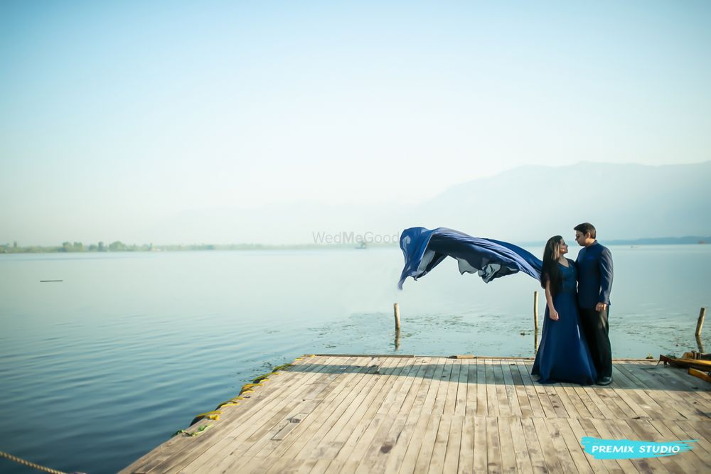 Photo From Gulmarg / Dal Lake Pre Wedding - By Premix Studio