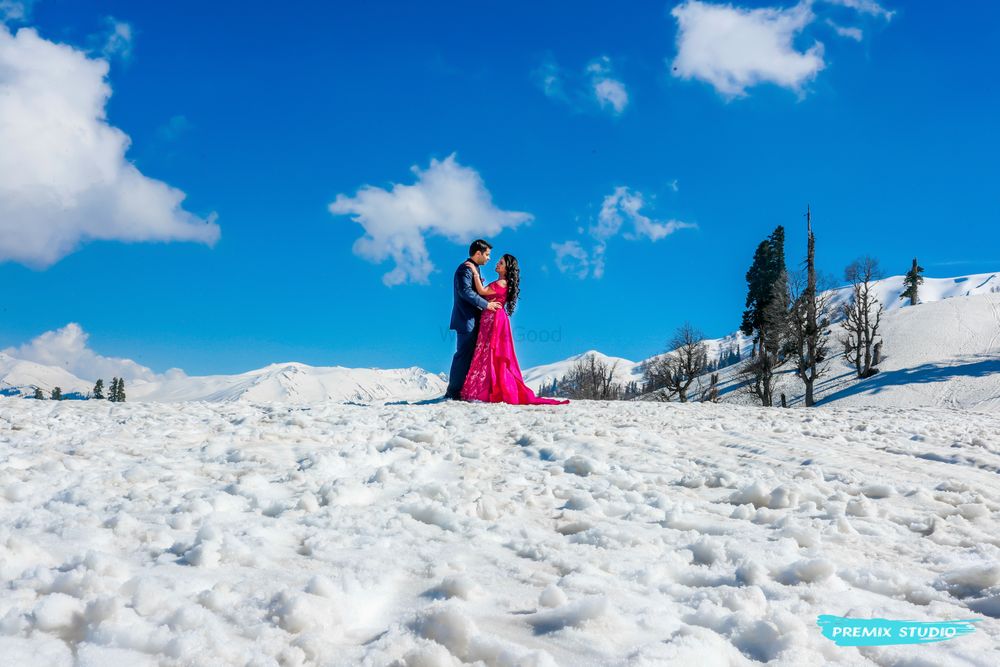 Photo From Gulmarg / Dal Lake Pre Wedding - By Premix Studio