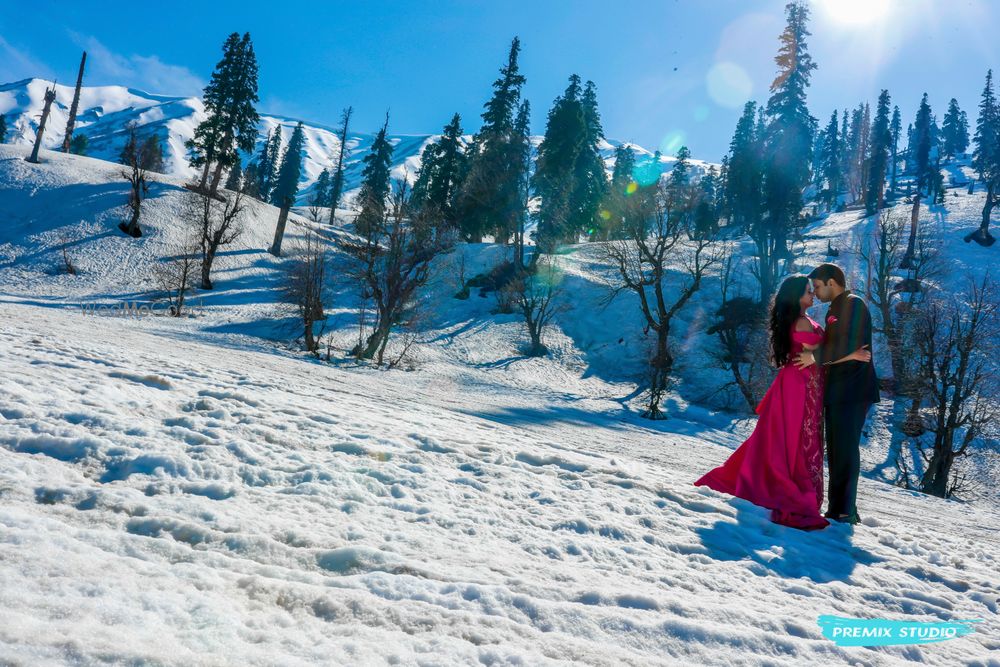 Photo From Gulmarg / Dal Lake Pre Wedding - By Premix Studio