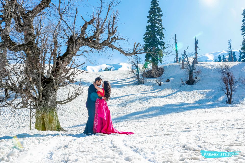 Photo From Gulmarg / Dal Lake Pre Wedding - By Premix Studio