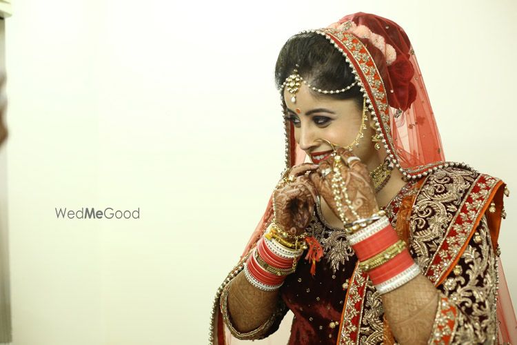 Photo From The Naturalistic Punjabi Bride Bhavika looked lovely on her Sangeet & Wedding - By Nivritti Chandra