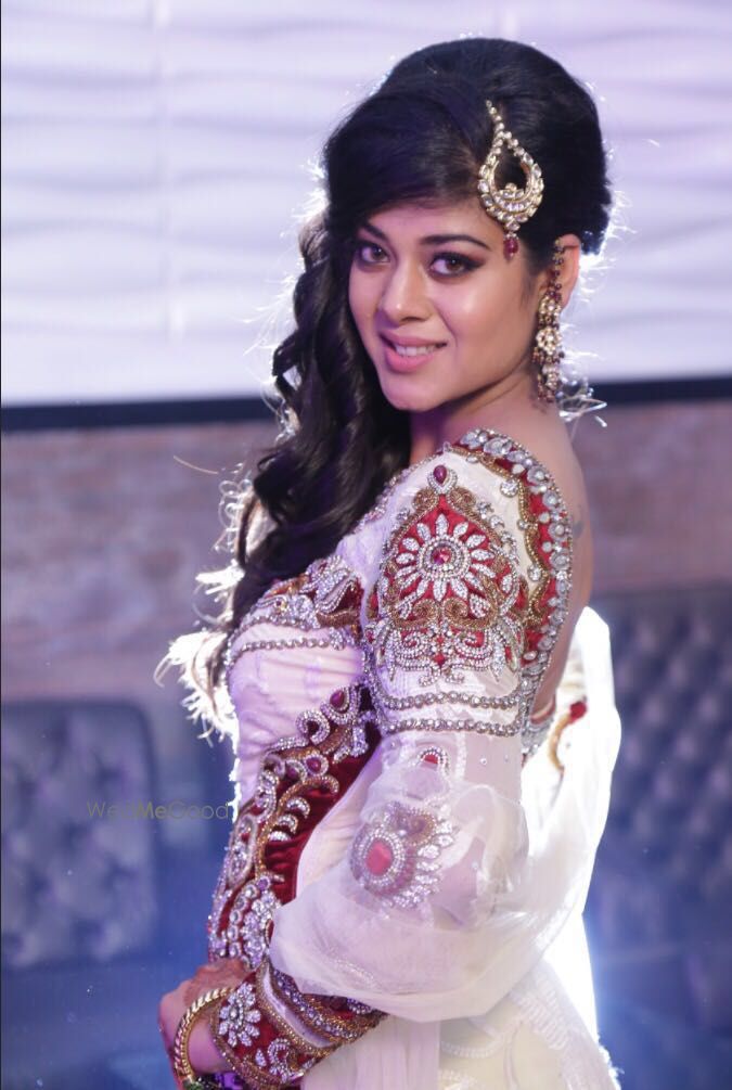 Photo From Beautiful Bride Tasha - By Poonam Sharma Gosain Makeovers