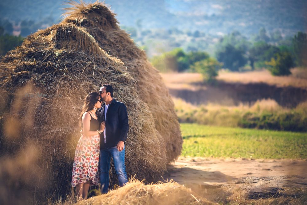 Photo From Dharmil Niyati Prewedding Shoot - By ClicksArt Photography