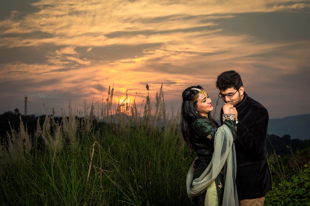 Photo From Aakash Ruchi Pre wedding shoot - By ClicksArt Photography