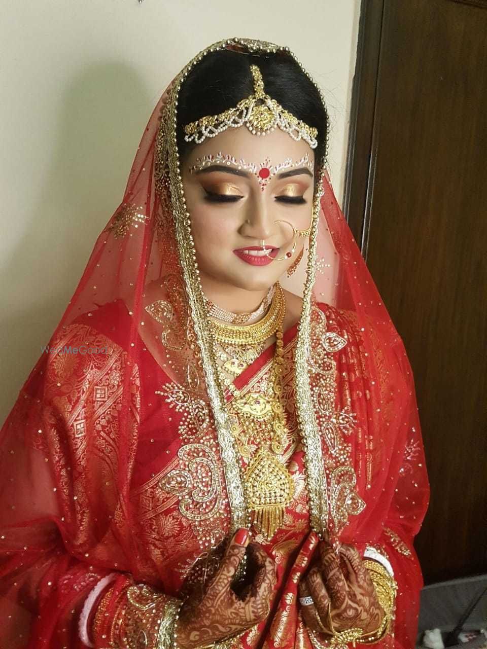 Photo From Doesn't she look like a regal Beauty of Bengal?Bridal makeup by "Tanya Puri". - By Tanya's L'Oreal Salon