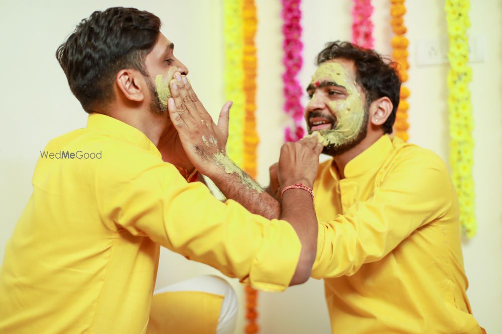 Photo From Jitu Rashmi painted it yellow. - By ClicksArt Photography