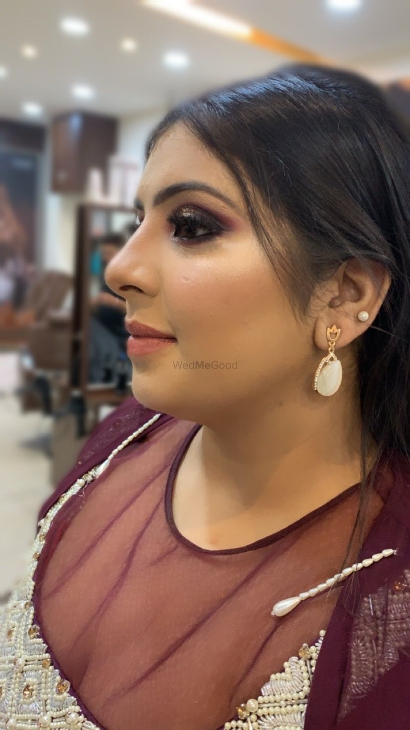 Photo From party makeup - By Savleen Kaur Makeovers