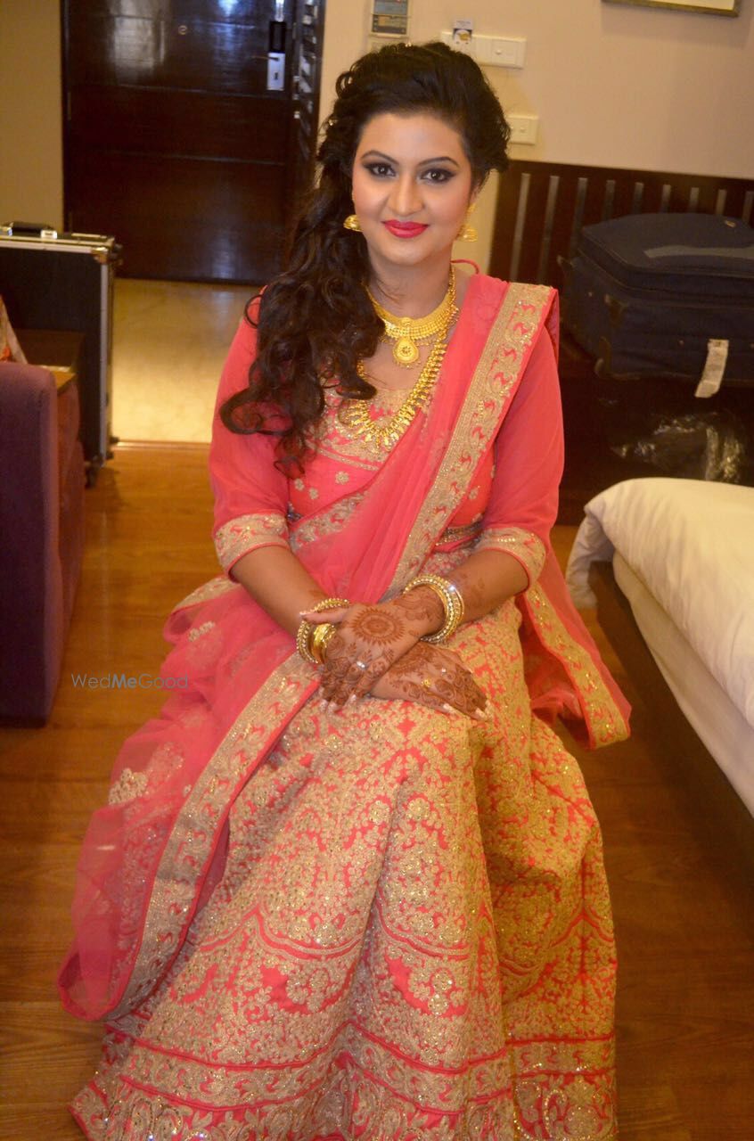 Photo From Engagement and Party Makeups - By Poonam Sharma Gosain Makeovers