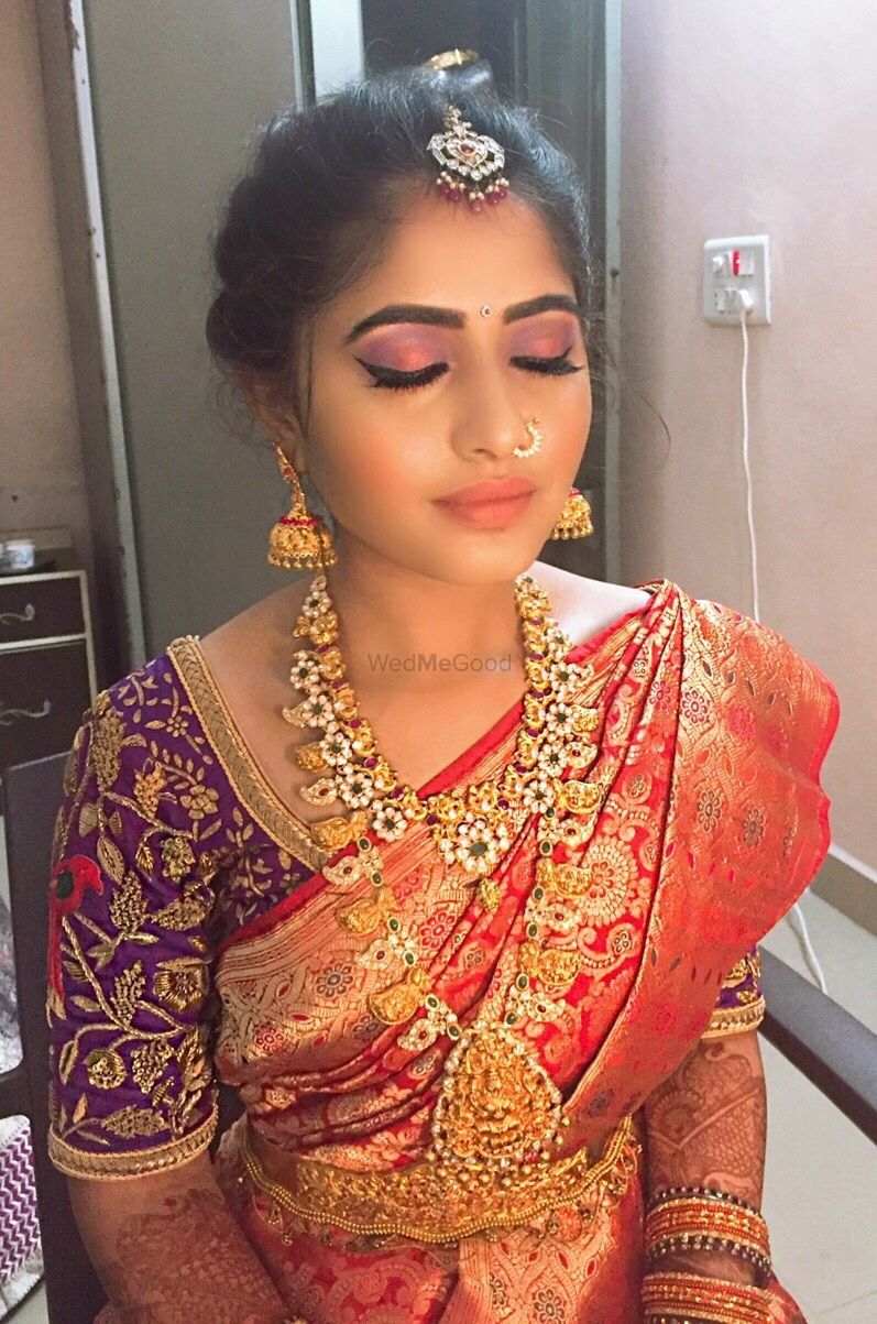Photo From South Indian Glam (Party Makeup) - By Juhi Ahuja Makeup Artist 