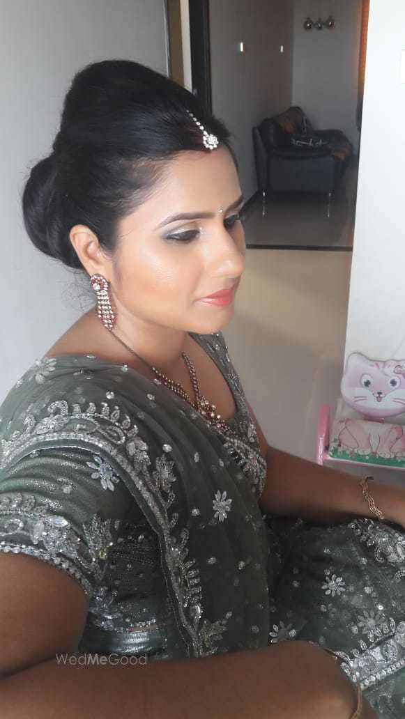 Photo From Party Makeup /Bridesmaids - By Rajni Makeup Artist