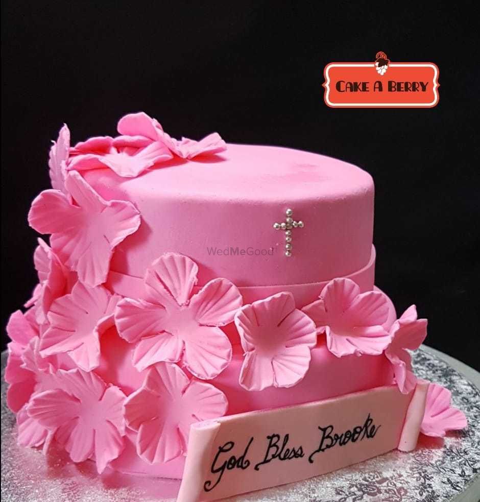 Photo From pre wedding cakes - By Cake A Berry