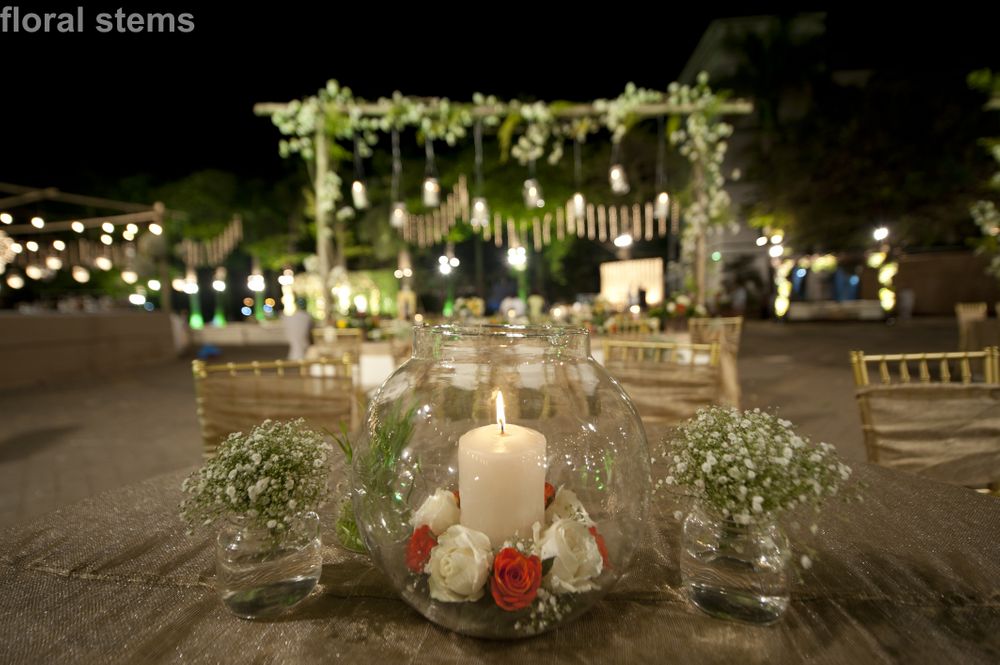 Photo From Wedding Reception - By Floral Stems