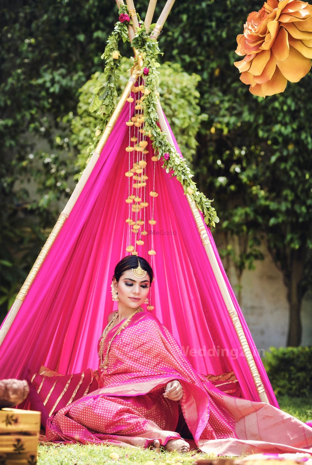 Photo From shoot with weddingz.in - By Gunjan Dipak Makeovers