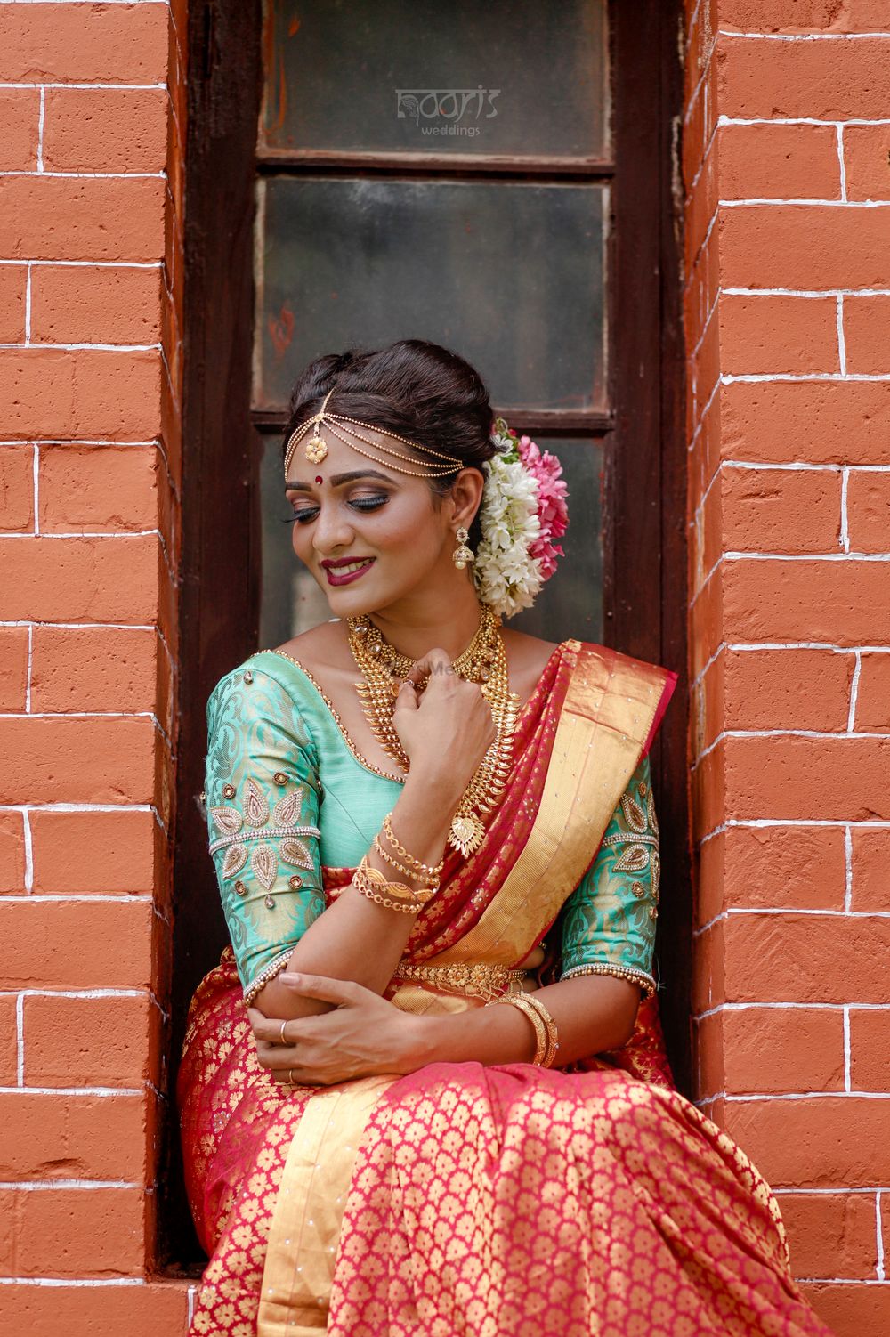 Photo From Hindu bridal portrait - By Naari's Weddings