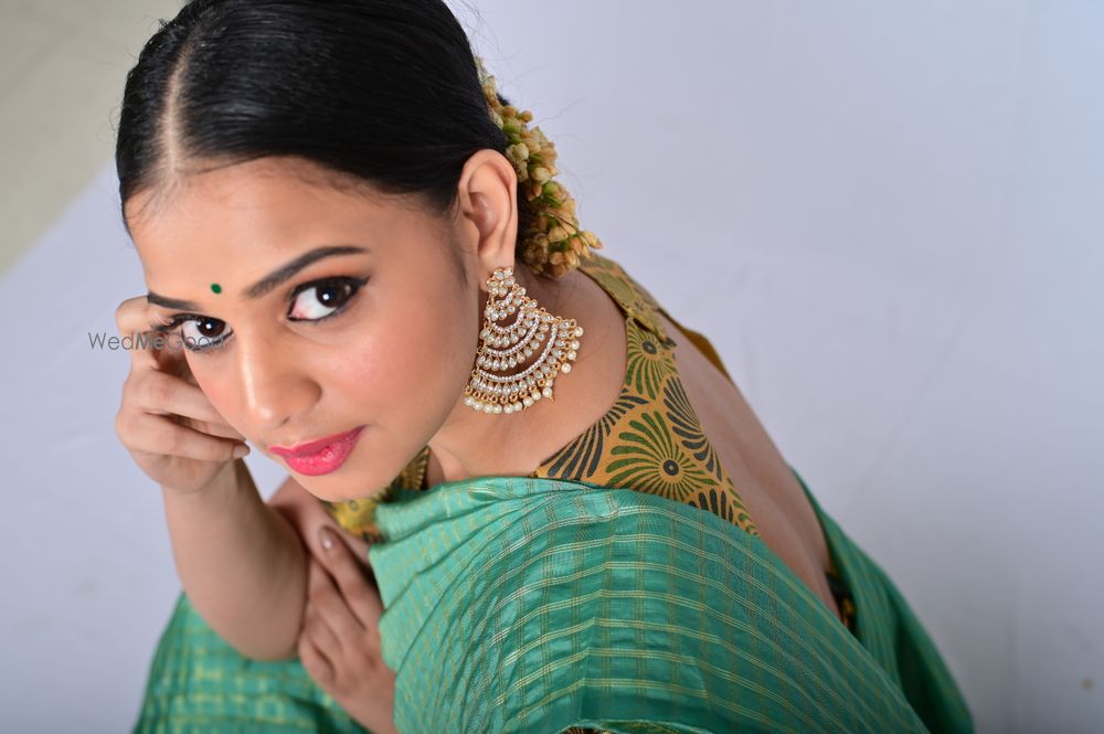 Photo From Engagement/wedding brides - By Sapna Glam Looks