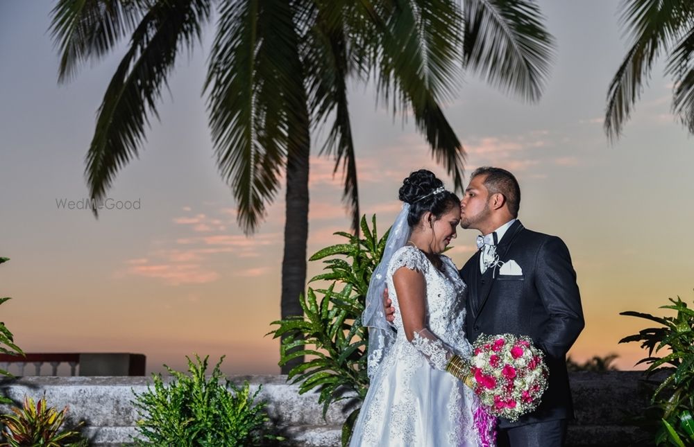 Photo From Wedding( Velly-Alencia) - By Omcar Raicar Photography