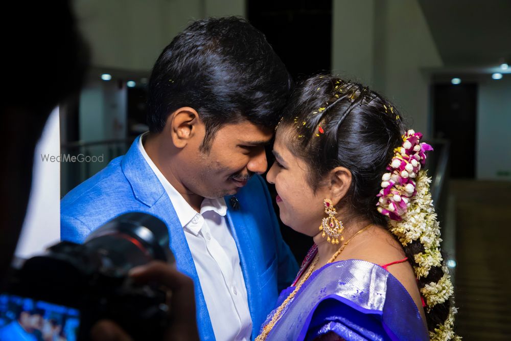 Photo From Engagement - By Kavya Photography