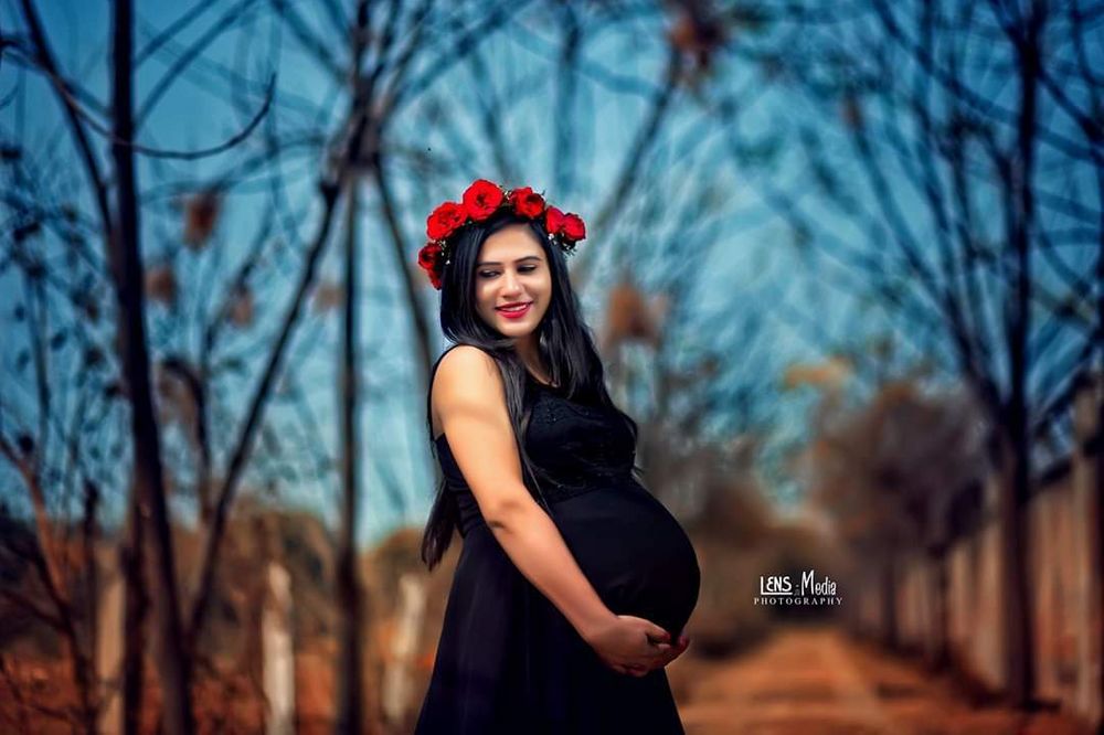 Photo From Maternity Shoot - By Lens Media Photography