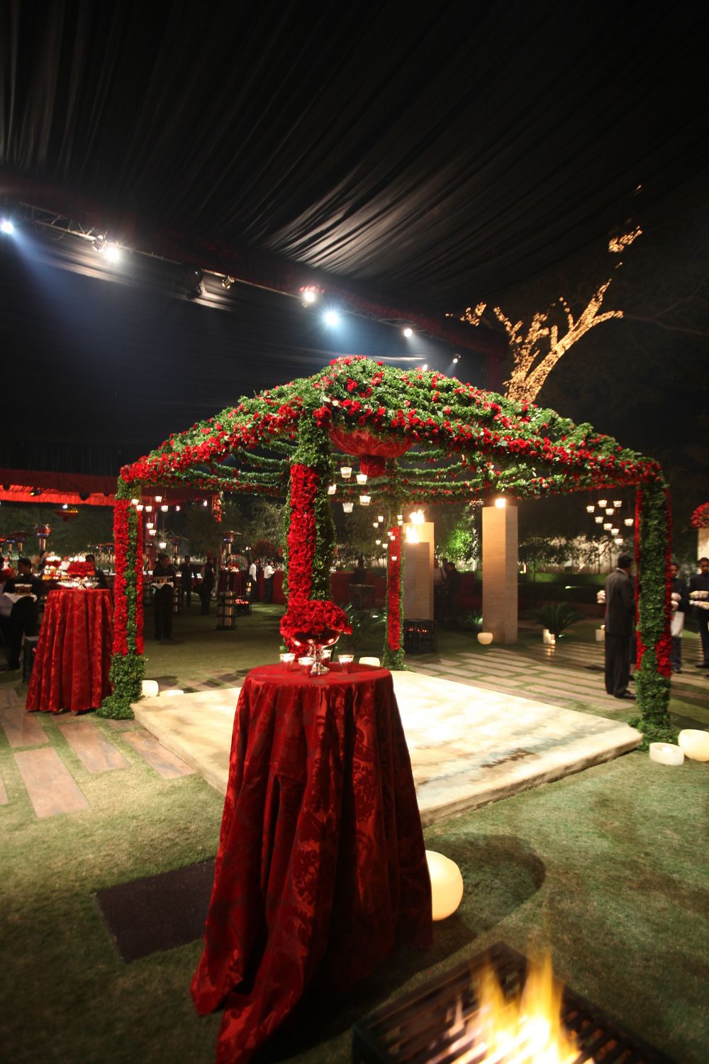 Photo From Red & Black Theme Decor - By Show Mania Events & Entertainment