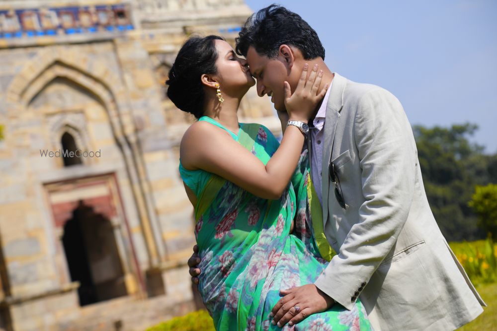 Photo From UPASANA AND VAIBHAV PRE WEDDING - By Omika Films and Production