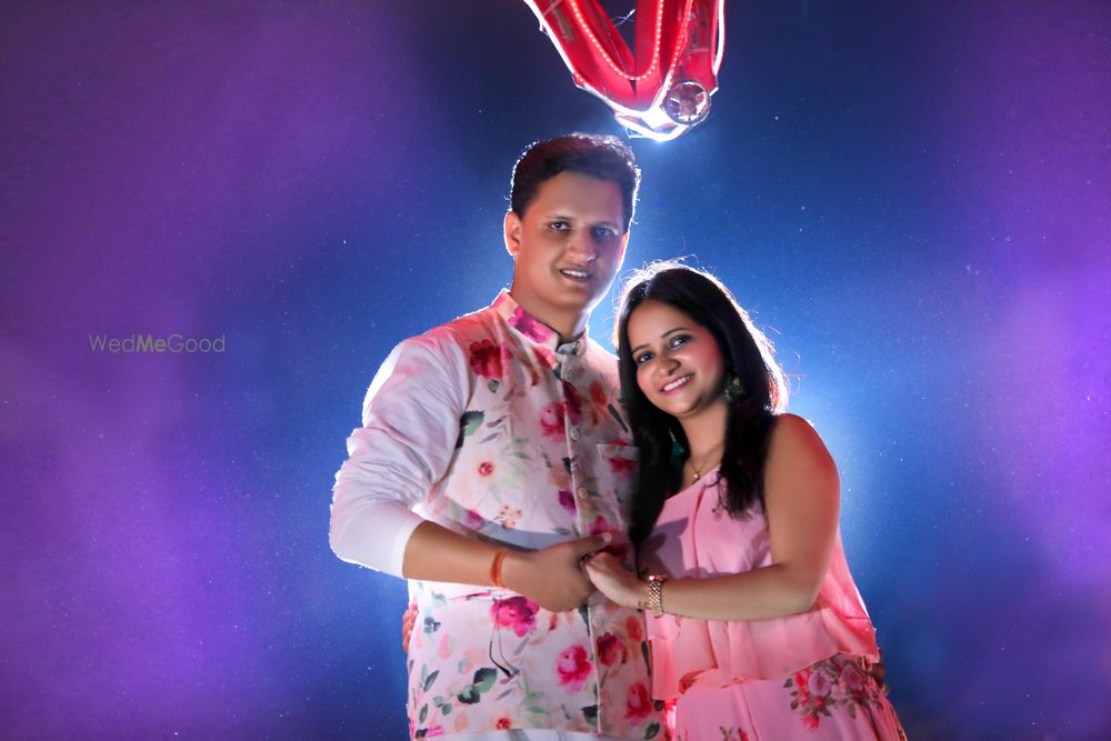 Photo From UPASANA AND VAIBHAV PRE WEDDING - By Omika Films and Production