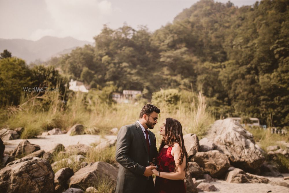 Photo From Anirudh X Shikha Pre wedding @rishikesh - By Golden Aperture