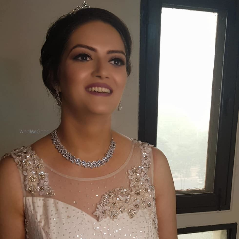 Photo From Engagement Bride makeup -Nov 2019 - By Glamazonbydivyajain