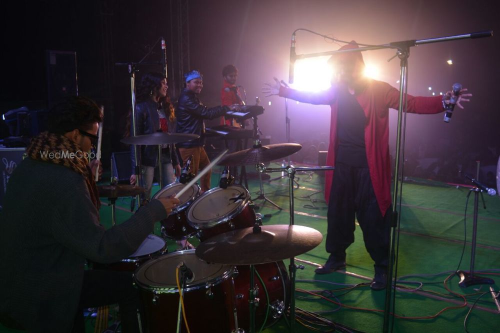 Photo From KAVISH with his band Daksh Live - By Daksh- The Band