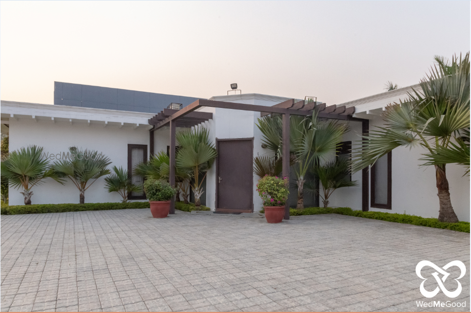 Photo From Facade - By Chhatarpur Central by Ferns N Petals