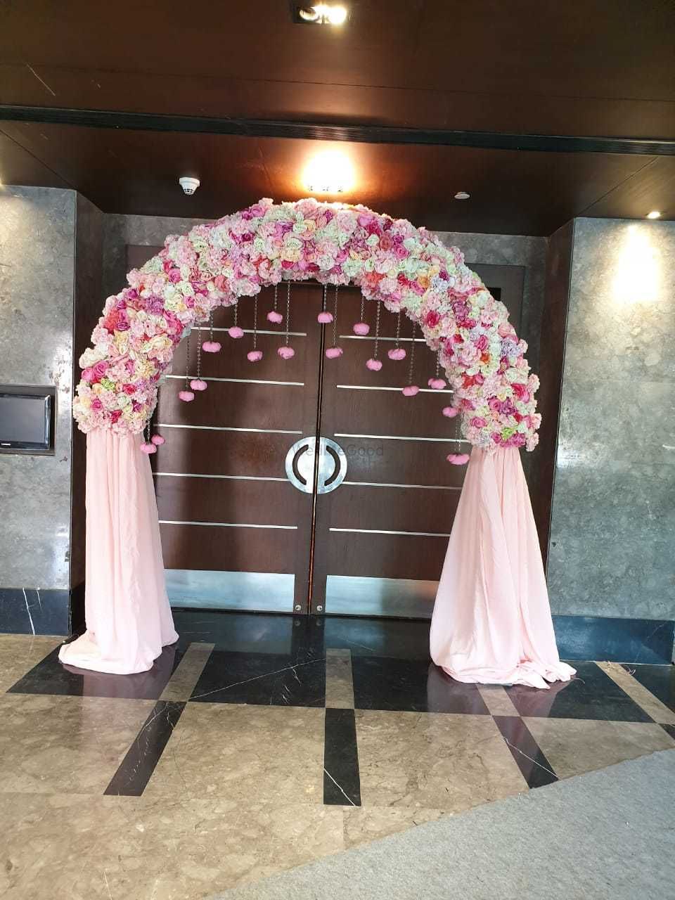 Photo From Wedding Venue Entrance Decor - By Ashu Events