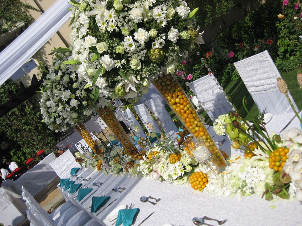 Photo of White Floral Centerpiece Decor