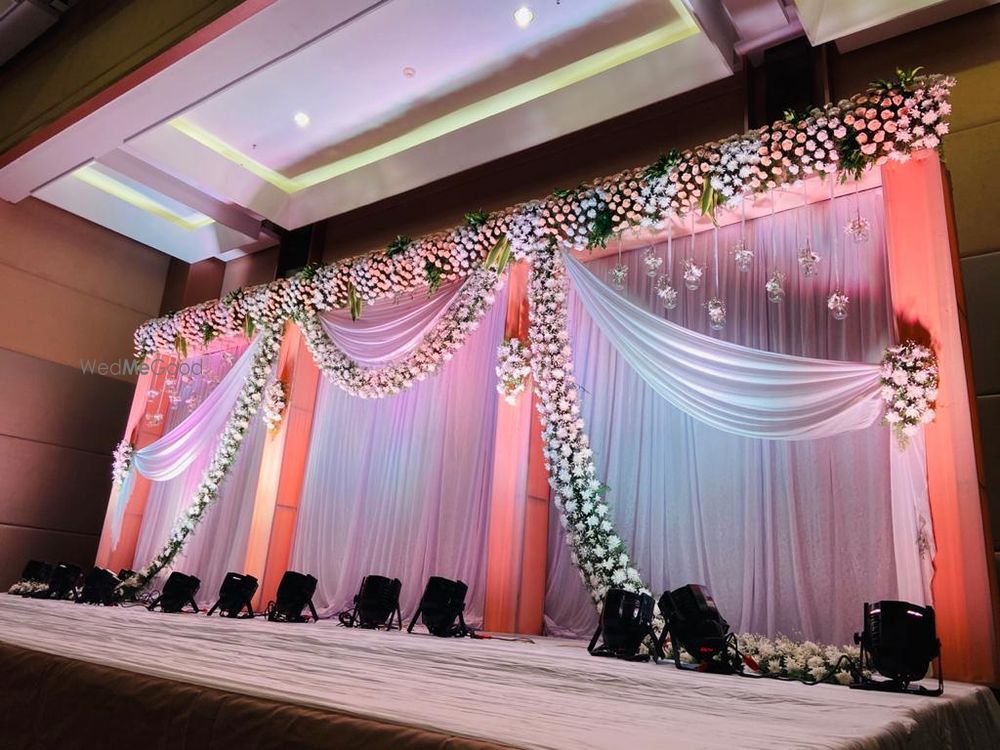 Photo From Reception stages - By Janvi Flower Decoration